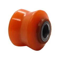 Втулка стойки переднего стабилизатора полиуретановая Seat Toledo 2004-2009 (С ВВАРЕНОЙ МЕТАЛЛИЧЕСКОЙ ВТУЛКОЙ)